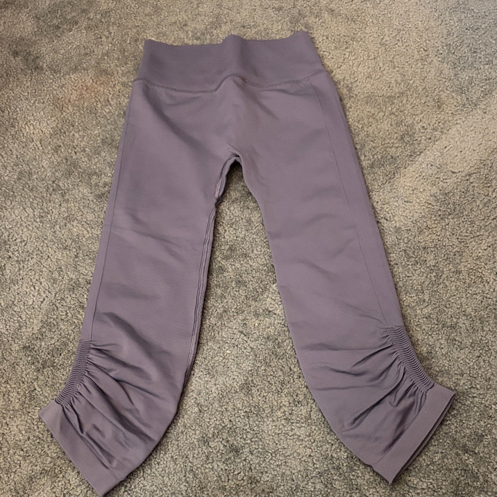 Lululemon Athletica Lavender Leggings